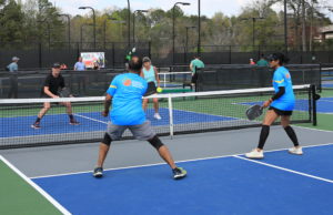 Choosing A Pickleball Paddle