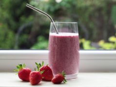 Courtside Banana Strawberry Smoothie