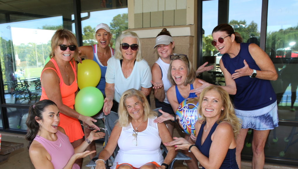 Serving Above And Beyond ALTA continues to celebrate the hard work of all of our captains. We also are doing a special recognition for the captains who have served 100+, 75+, and 50+ seasons since 2000 and awarding them with some special ALTA swag. Look for more stories in upcoming issues of Net News.