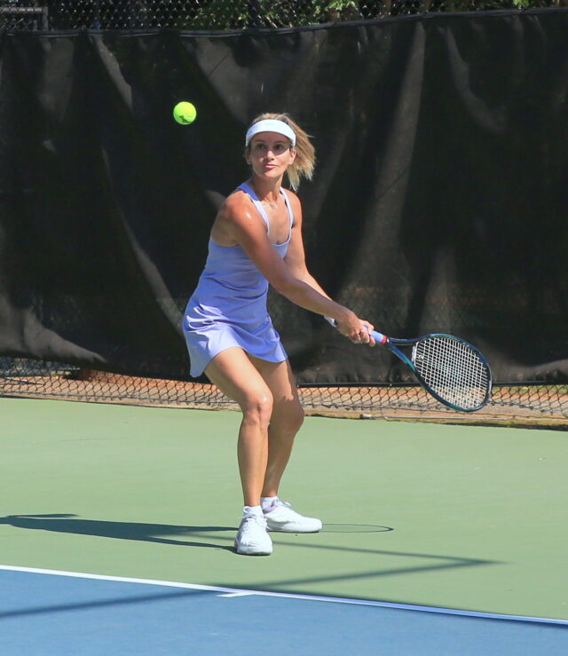 9P5A0643 ALTA Sunday Women's League player